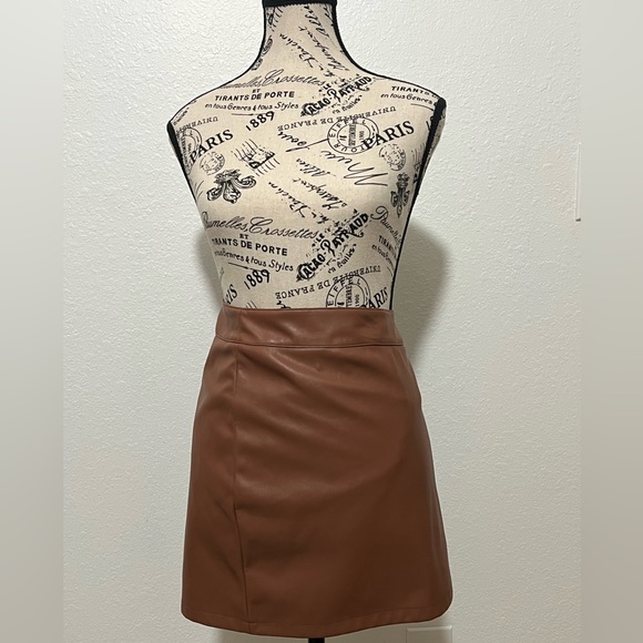Brown Faux Leather Skirt (Skort) - Picture 4 of 4